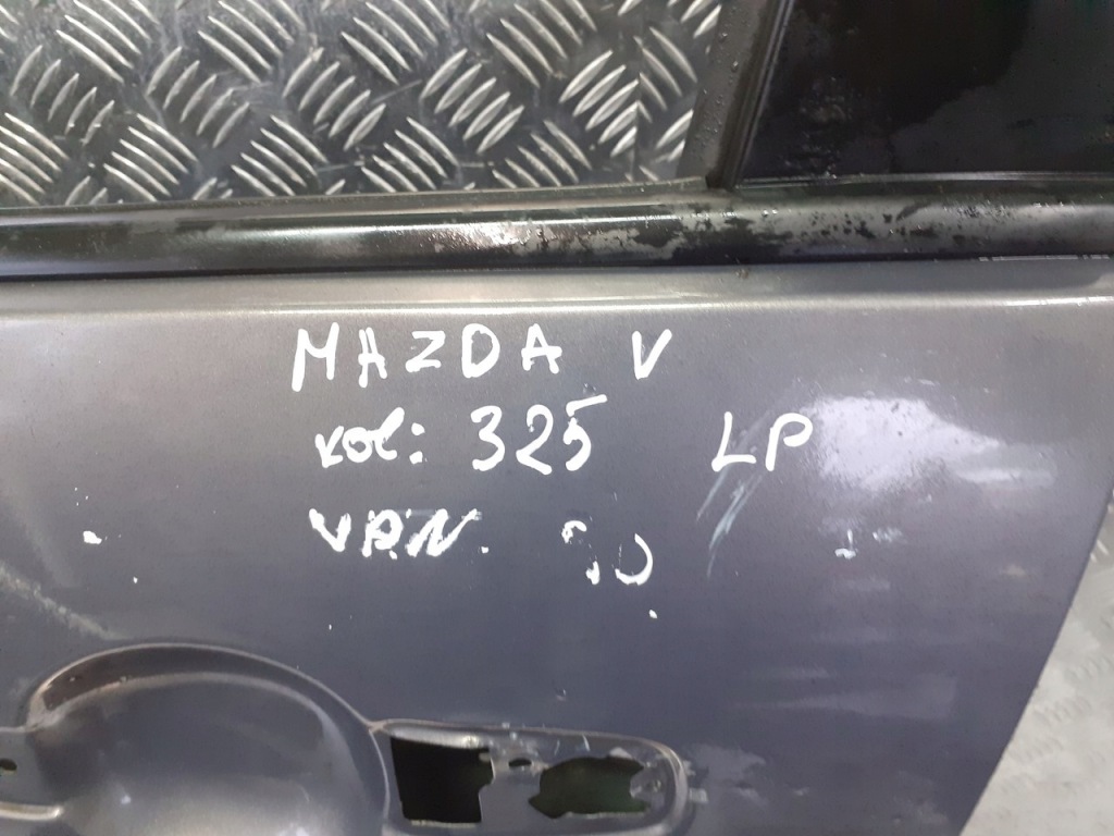 Дверь левый перед mazda 5 32s Доставка