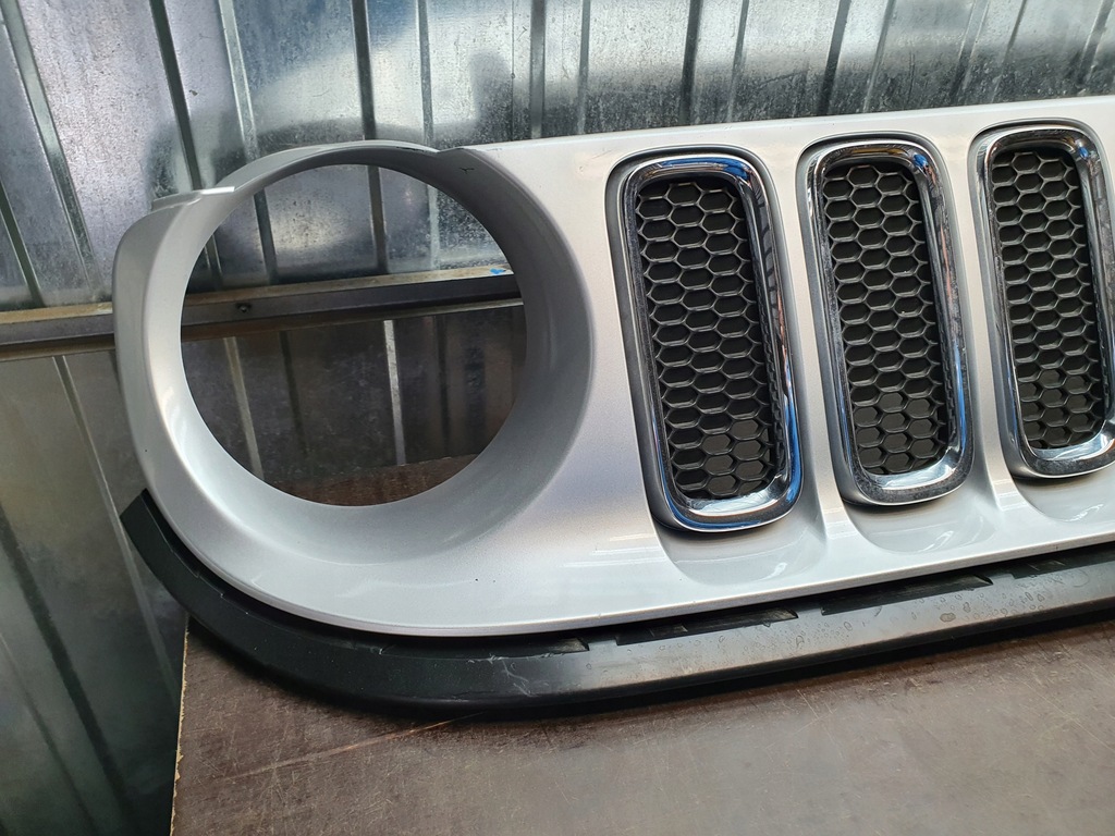 фото №7, Решётка радиатора jeep renegade 2014-2018