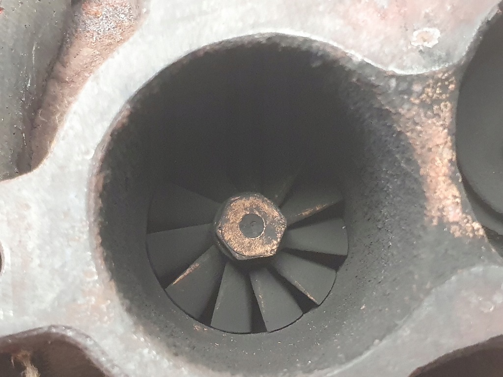 фото №7, Турбонагнетатель vw transporter t4 1.9 td _ turbo 028145701e