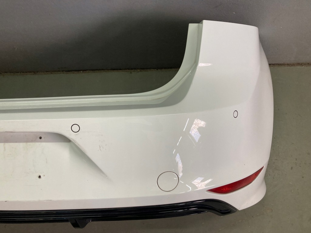 Бампер задня vw golf vii r line hb lc9a в Україні