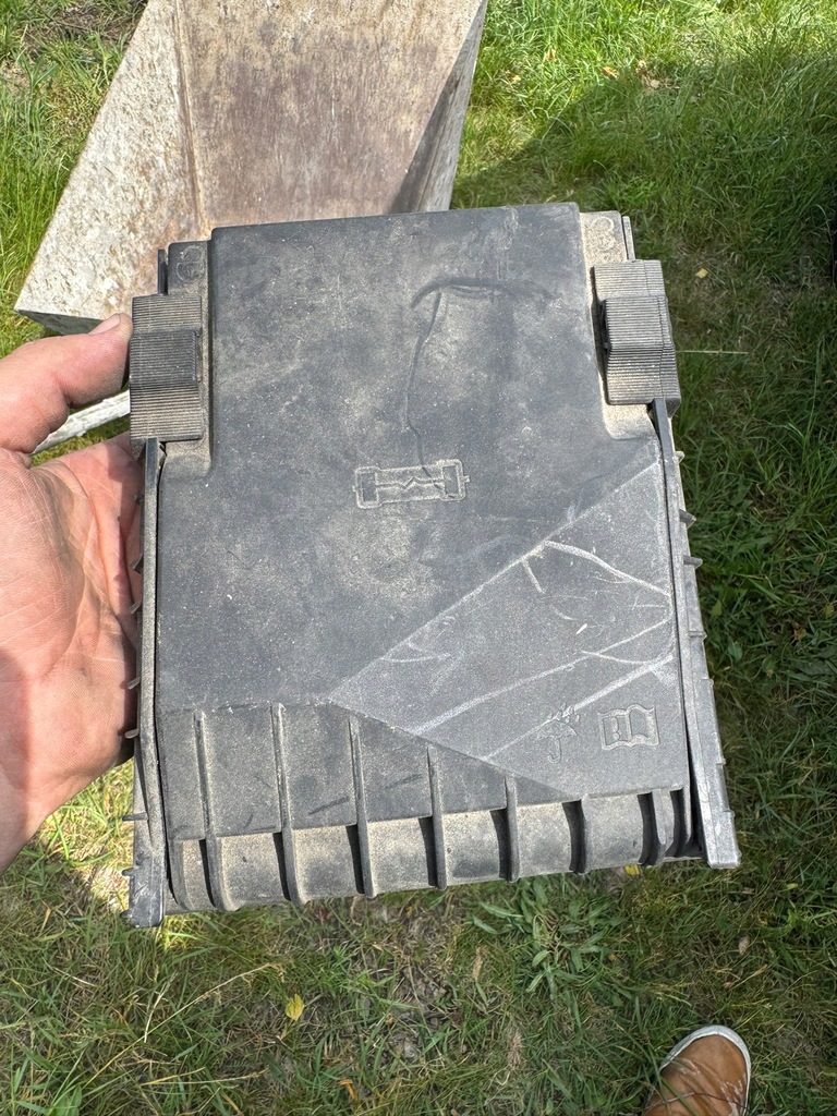 фото №1, Skoda кришка 1k0937132f