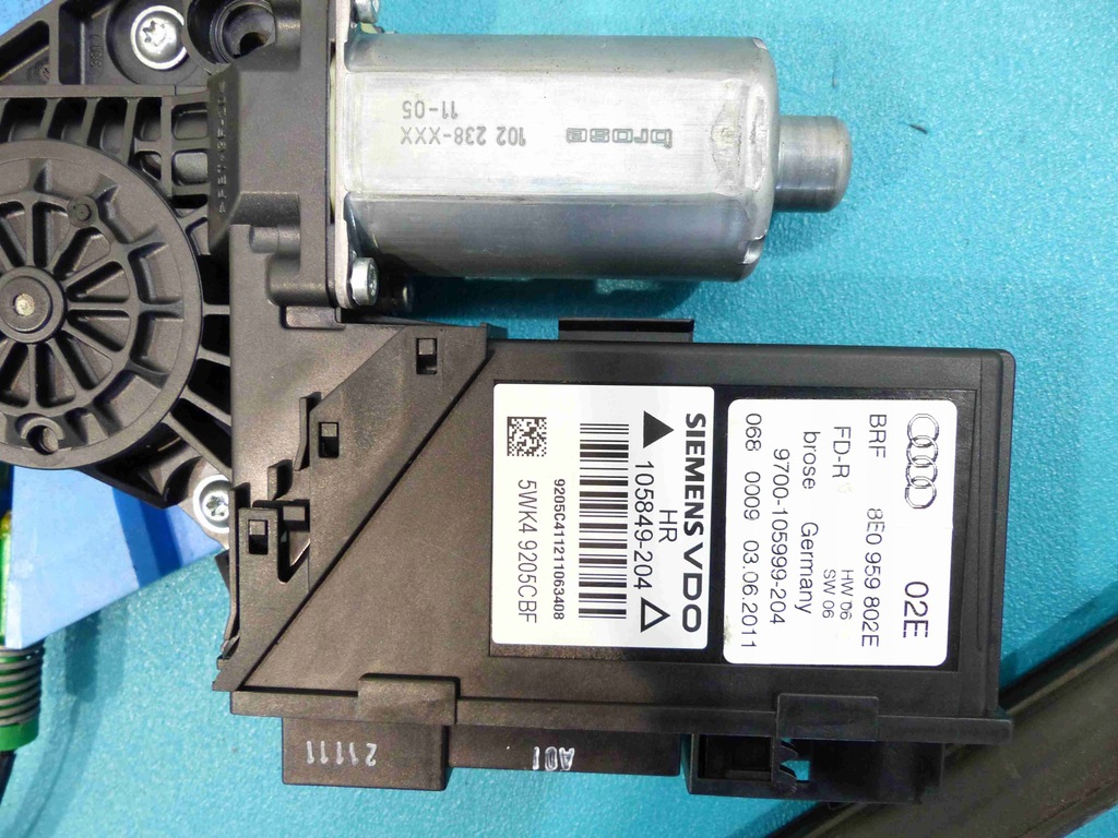 фото №5, Подъемник задняя правый seat exeo kombi 8e0839462c