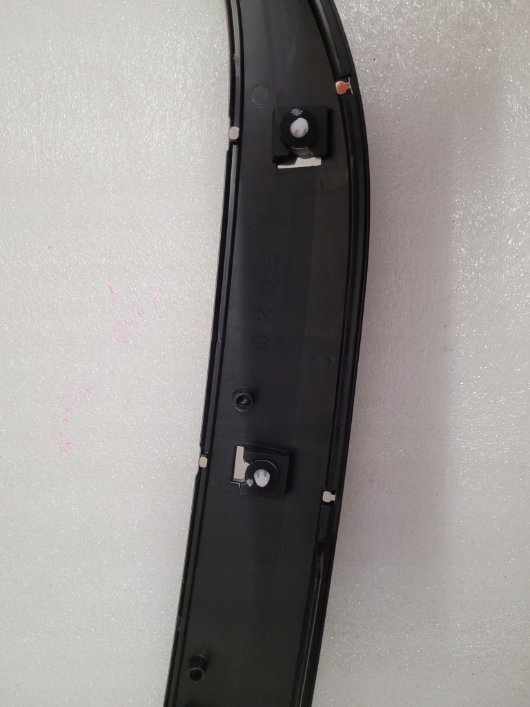 Peugeot 5008 2 2 молдинг кузовная декоративная левая задний  задняя 9827008877 oem Недорого