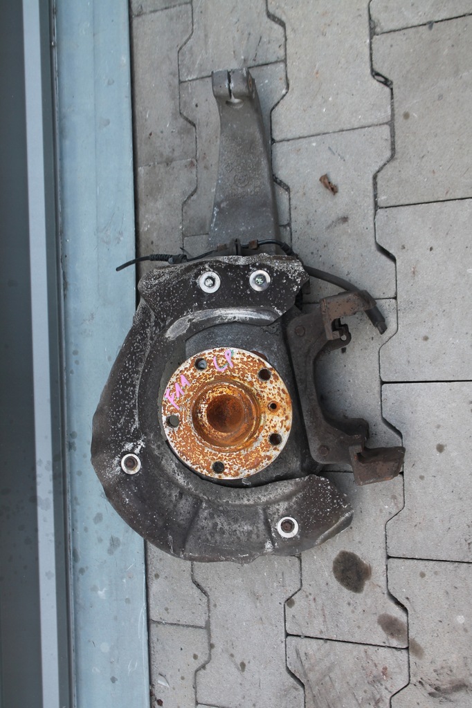 фото №1, Поворотний кулак ступиця лівий перед bmw f10 f11 2.0d