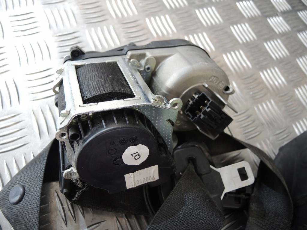 фото №1, Pas безопасности левый mercedes gl x164 ml w164