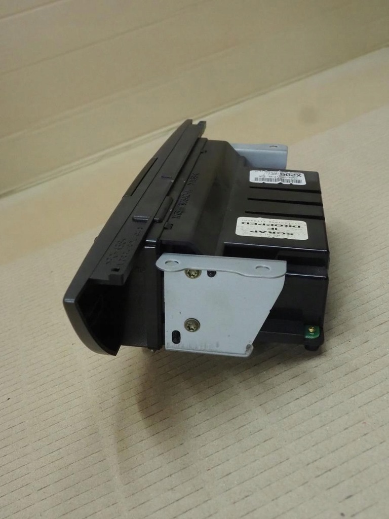 фото №10, Панель управление кондиционера jaguar s-type xr8h-18c612-al europa