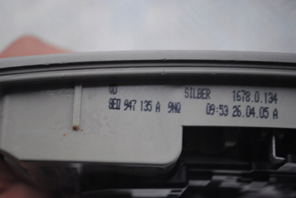 фото №5, Лампа освітлення кабіни 8e0947135a audi a4 b7 3.0