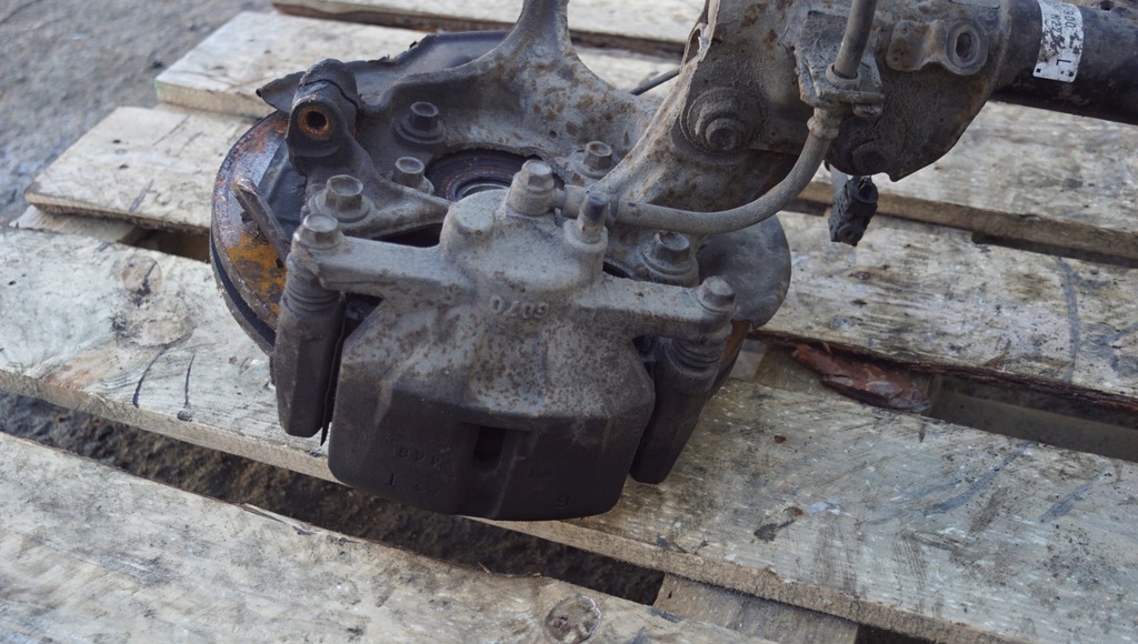 фото №8, Поворотный кулак левый перед mazda cx-5 2.2 d