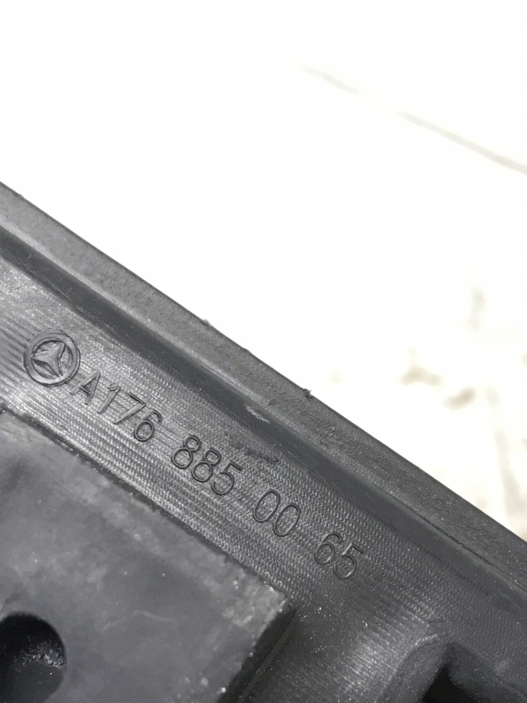 фото №7, Mercedes-benz оригінальний номер a1768850065 середній напрямна бампера