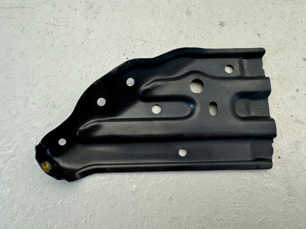 фото №1, Suzuki ignis iii 3 16r- pas передний кронштейн перед