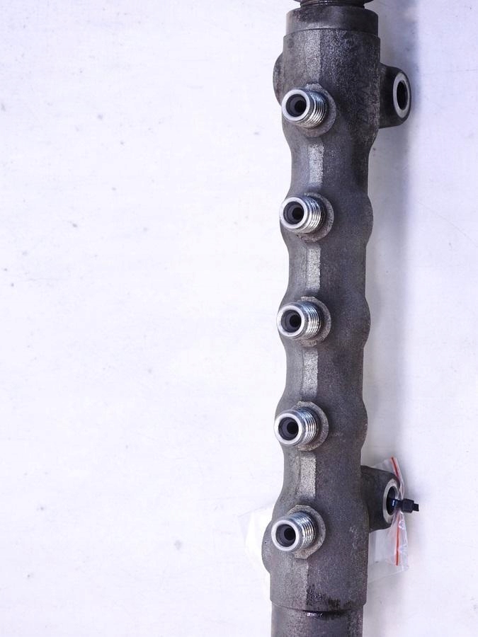 фото №4, Молдинг впрыскная subaru forester iii 2.0 d