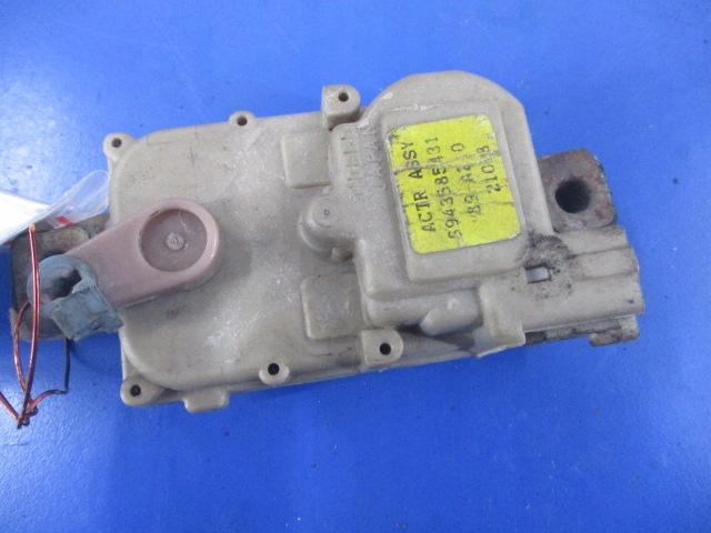 фото №4, Opel monterey i замок дверь правый перед+ привод