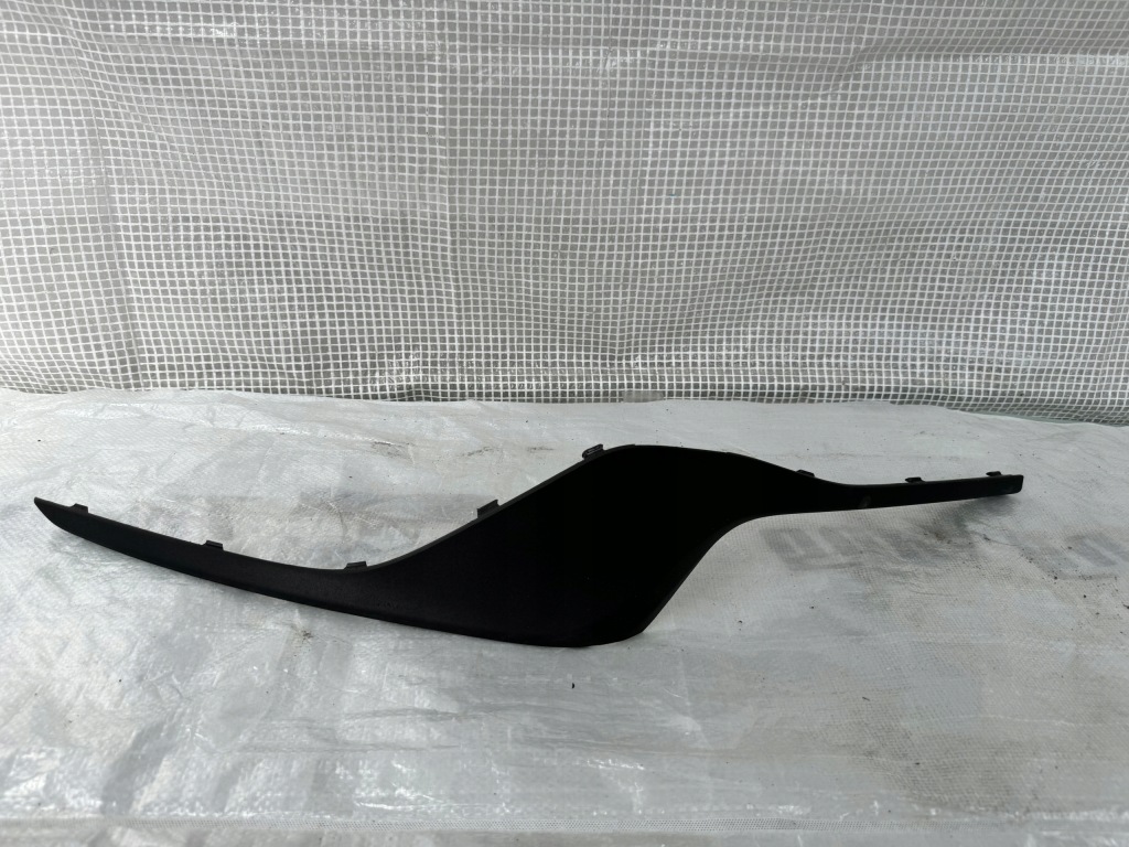 фото №1, Volvo v40 rdesign левая решётка бампера