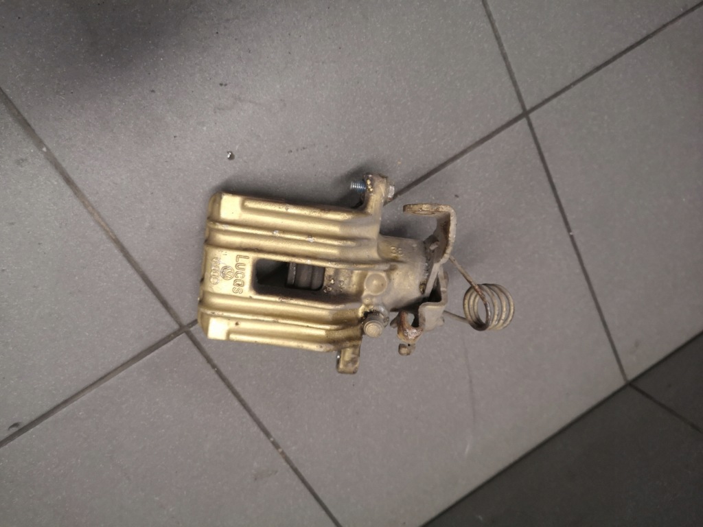 фото №1, Супорт гальмівний правий задня audi a8 d2 przed fl