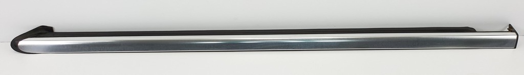 фото №1, Молдинг уплотнитель правый задняя mercedes gl x164