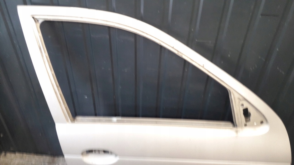фото №8, Дверь правый перед renault megane i sedan mv186
