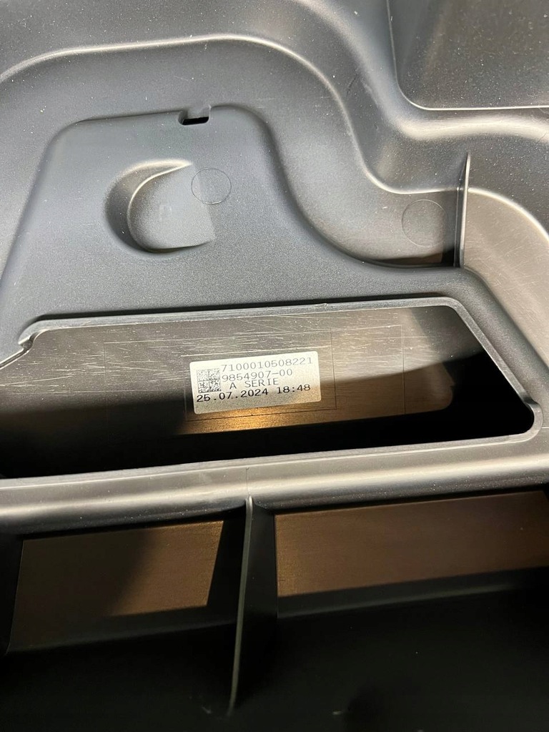 фото №13, Накладка кришки кришка багажника задня tyłnabmw ix20 9854907 8492766 fabrycznie nowa