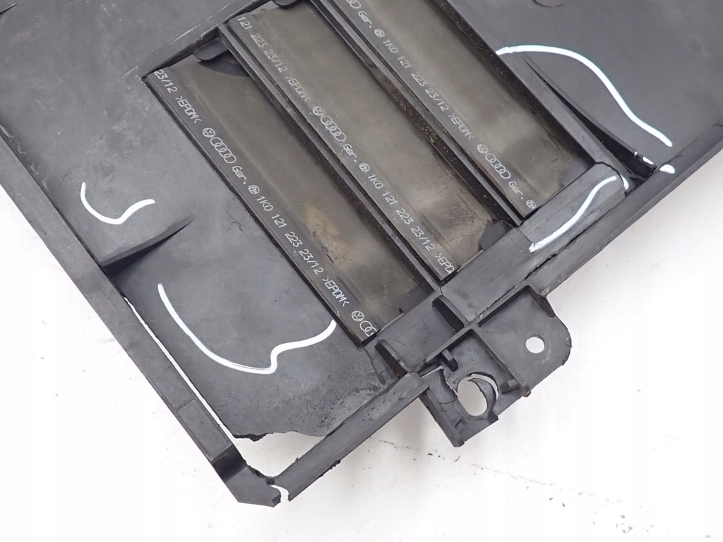 фото №8, Корпус вентилятора вентилятор org audi a3 1.2i 12r 1k0959455fb 1k0121203ah