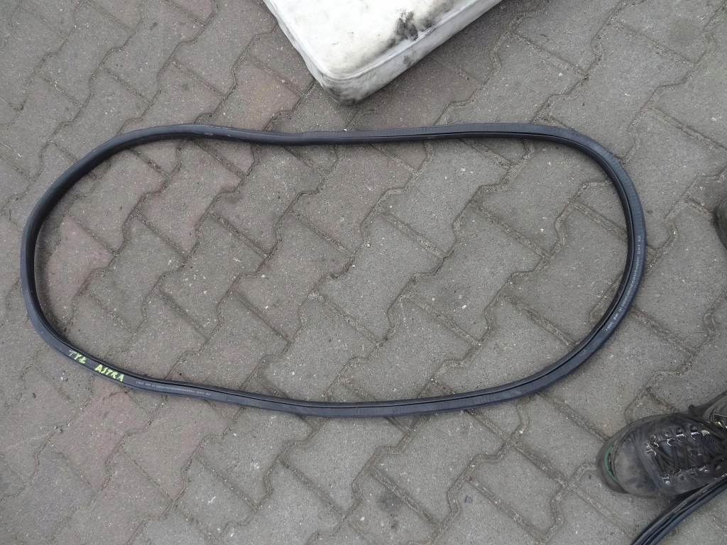 фото №1, Прокладка дверь задняя opel astra iv j 13260045