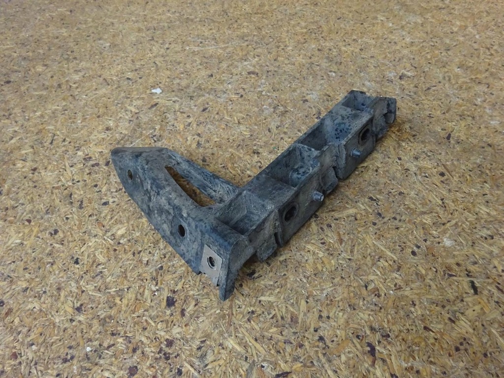 фото №10, Audi tt 8j 06-14 кронштейн направляющая бампера правый перед передний 8j0807184b