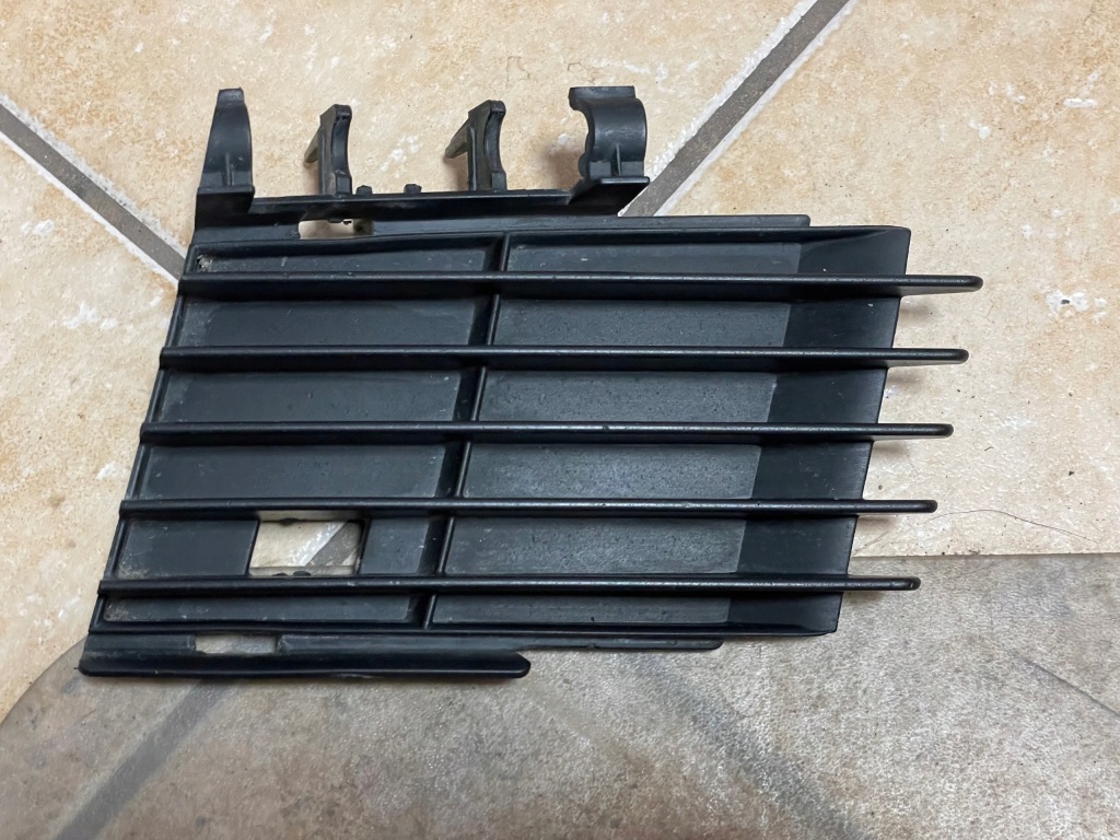 Купить Opel vectra c решётка заглушка бампера левая