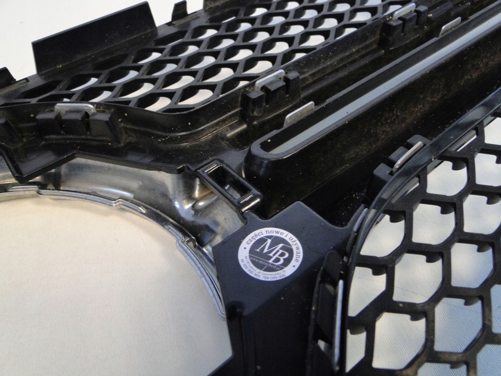 Mercedes cla 118 w118 przed liftem решётка радиатора решётка радиатора камера 35 amg Оригинал