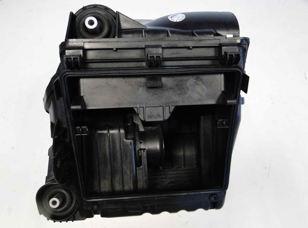 фото №10, Mercedes w169 w245 2.0b корпус фільтра повітря