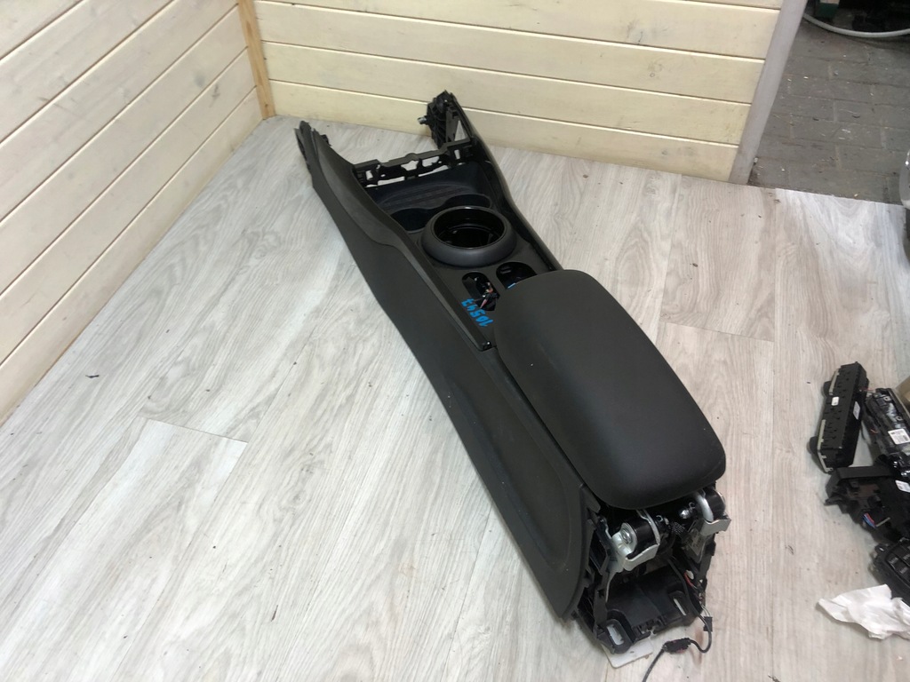 фото №5, Mini f55 f56 f57 туннель средний зарядное устройство