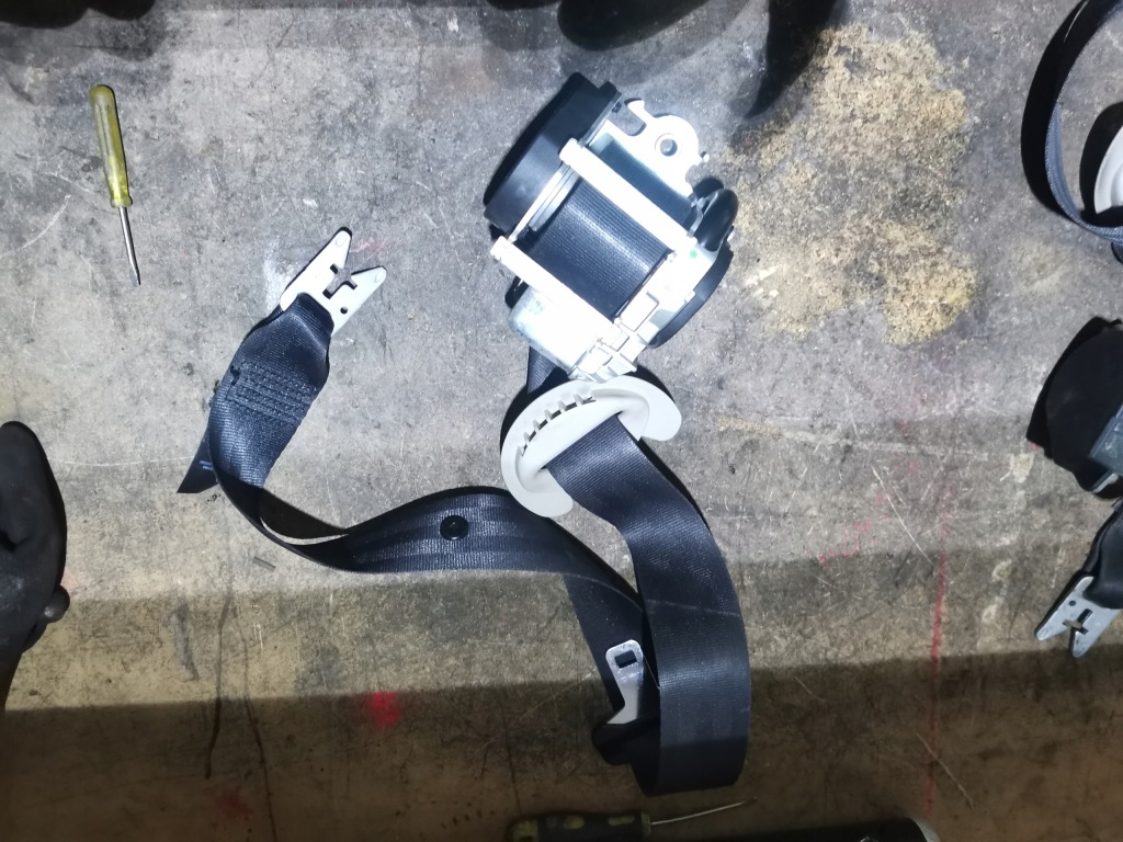 фото №8, Pas безопасности правый перед laguna iii hb kombi 868840031r