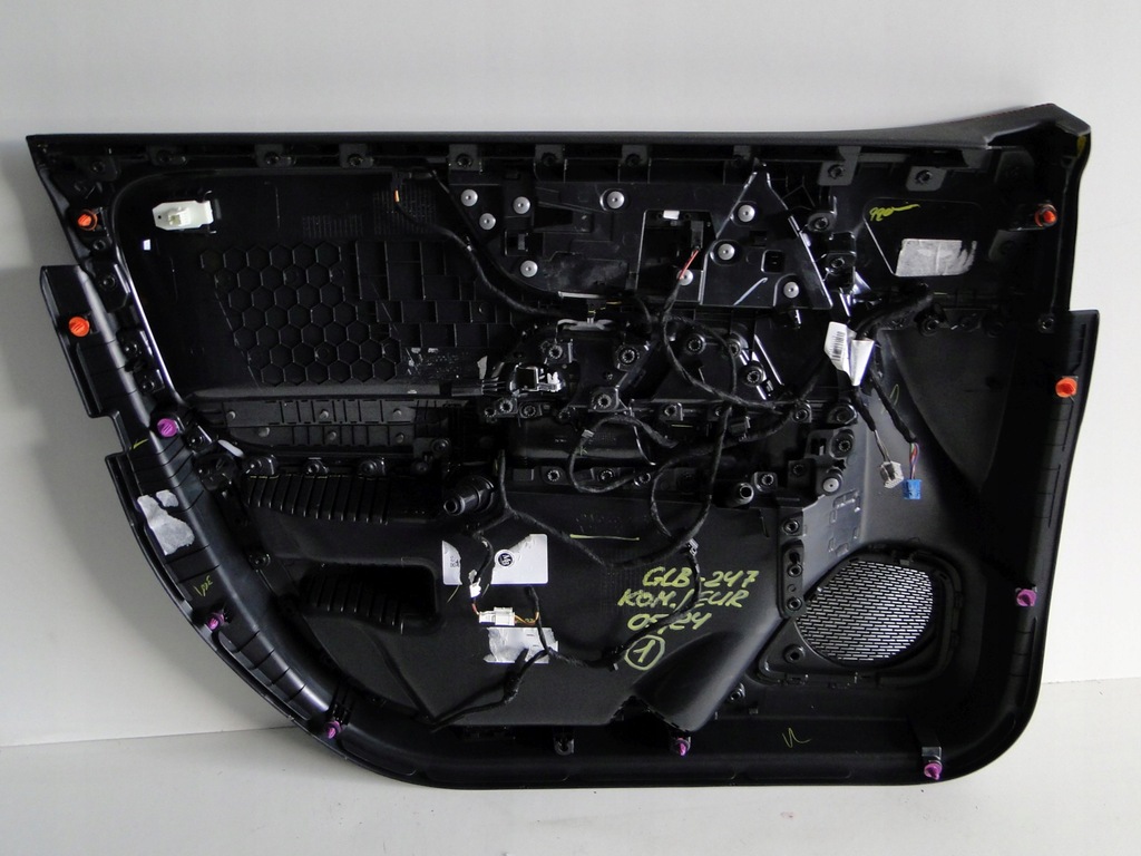 фото №12, Mercedes glb x247 247 обивка обшивка дверь передние правое czerwona nić