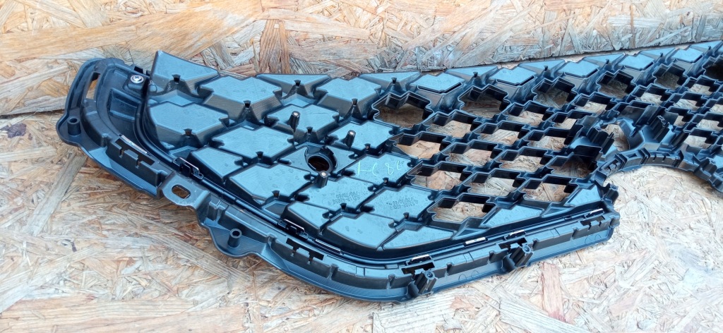 фото №10, Toyota rav4 rav-4 v lift 19- решётка радиатора решётка решётка радиатора бампера перед 53102-42010