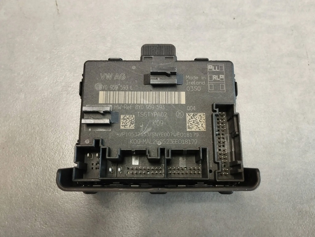 фото №1, Audi s3 a3 8y модуль дверь левый перед 8y0959593l