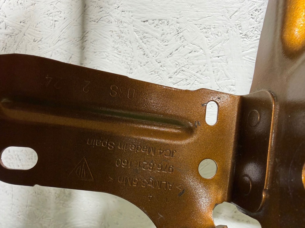 Крыло  правый  перед передний porsche panamera 3 976 оригинал Недорого