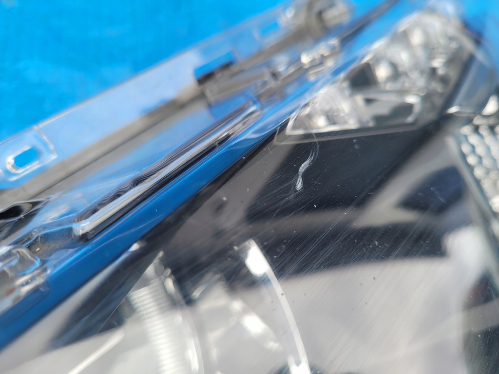 фото №11, Toyota corolla e16 | фара правий лампа перед led europa 81110-02e70-00