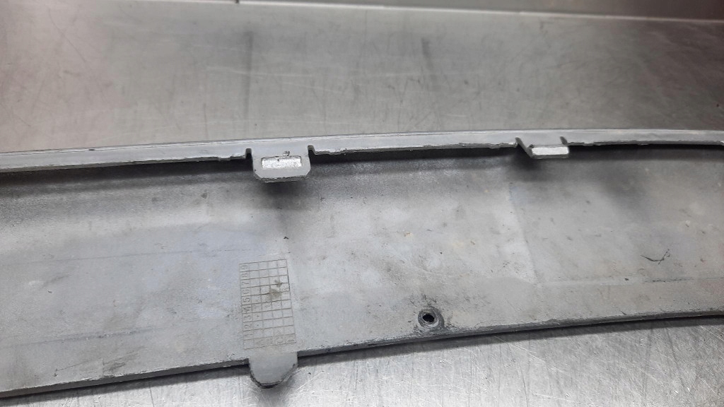 Накладка спойлер бампера передний 31388786 volvo v40 ii 12-17r Доставка