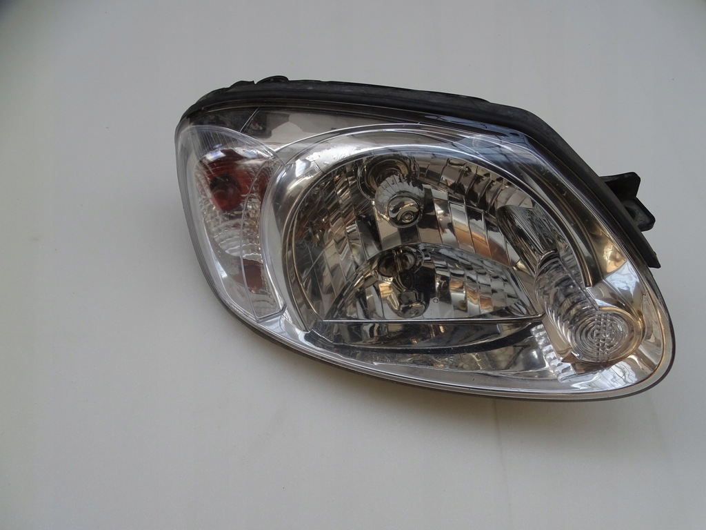 фото №1, Лампа правая перед hyundai accent 2002- europa