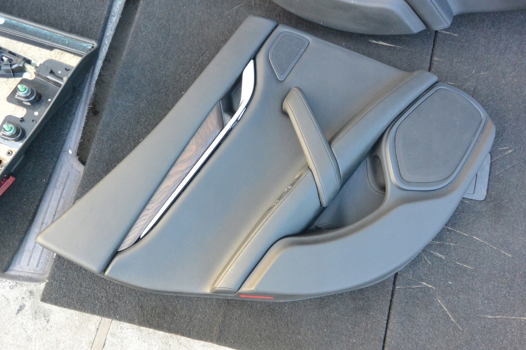 фото №9, Обшивка двері перед задня maserati ghibli iii uk