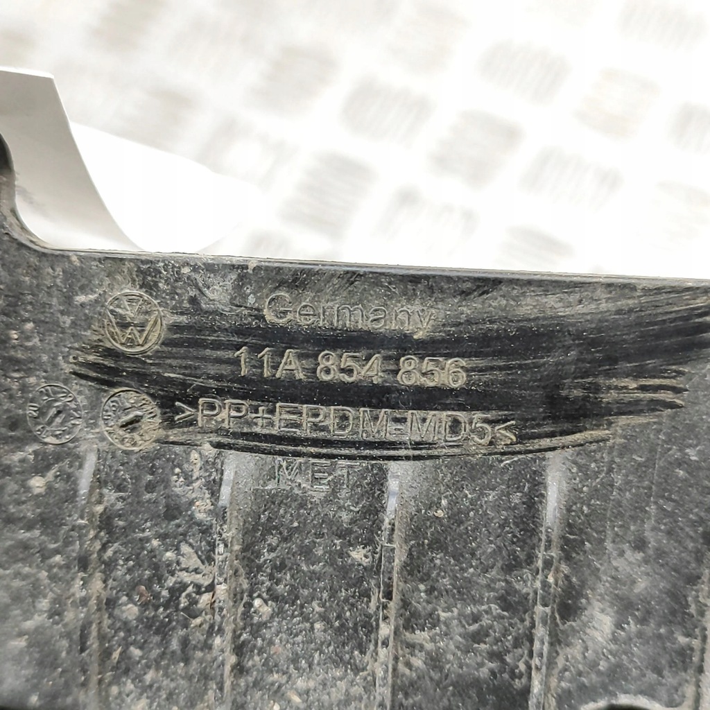 фото №6, Volkswagen id.4 2023 правая сторона брызговики задние