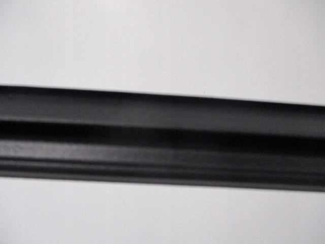 фото №11, Peugeot 301 12- прокладка внутренняя zagrnijąca стекло левая перед 9675437480