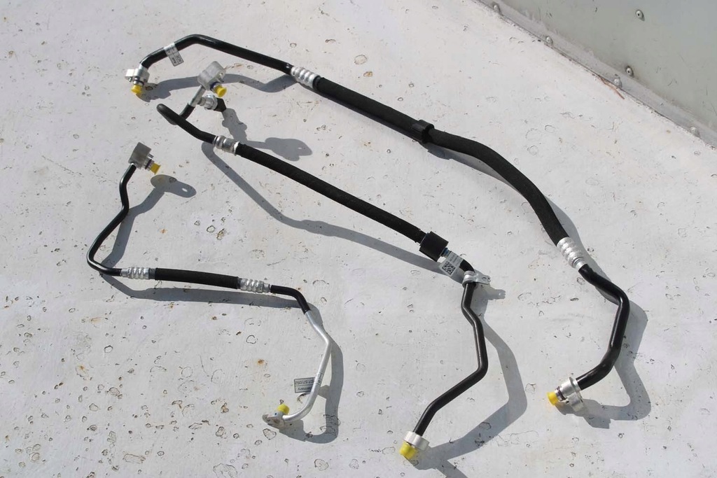 фото №2, Audi r8 4s ii трубки кондиционера 4s0816741d 4s0816726j кондиционер шланг трубка