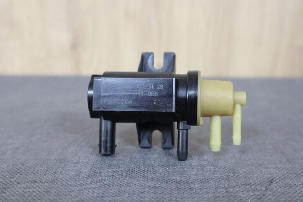 фото №1, Mercedes slk r172 2.2 cdi электроклапан вакуумa a0091533128