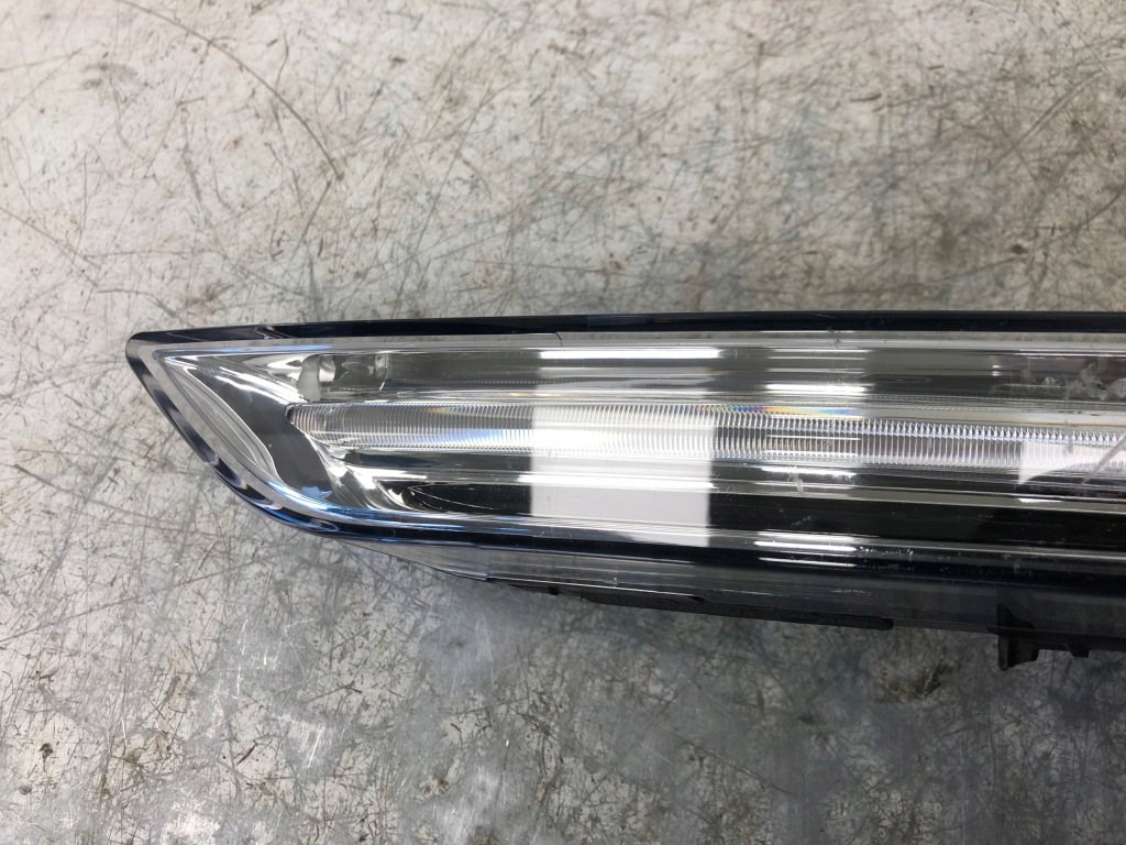 Фара поворотник led drl лівий porsche cayenne 7p5941181j Зі Шроту