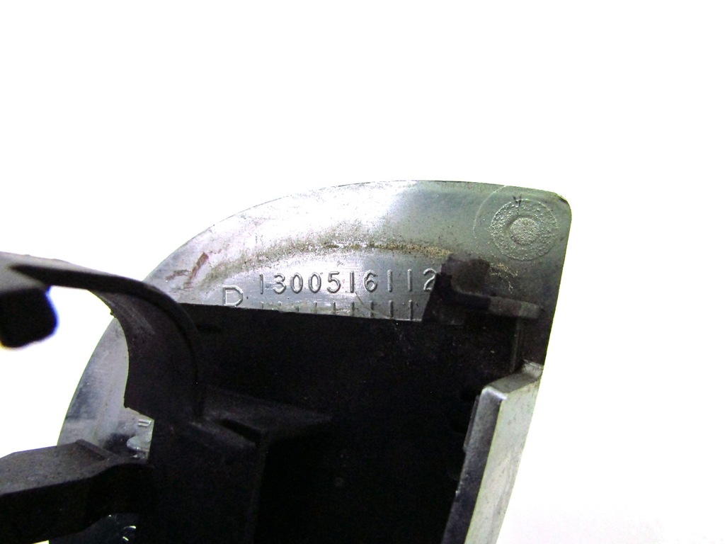 фото №3, Mini r60 countryman заглушка распылителя правый перед 10-17r