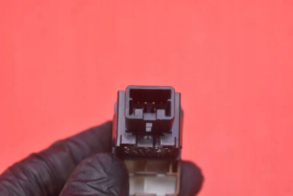 фото №7, Выключатель света аварийных nissan tiida 1 i 04-08