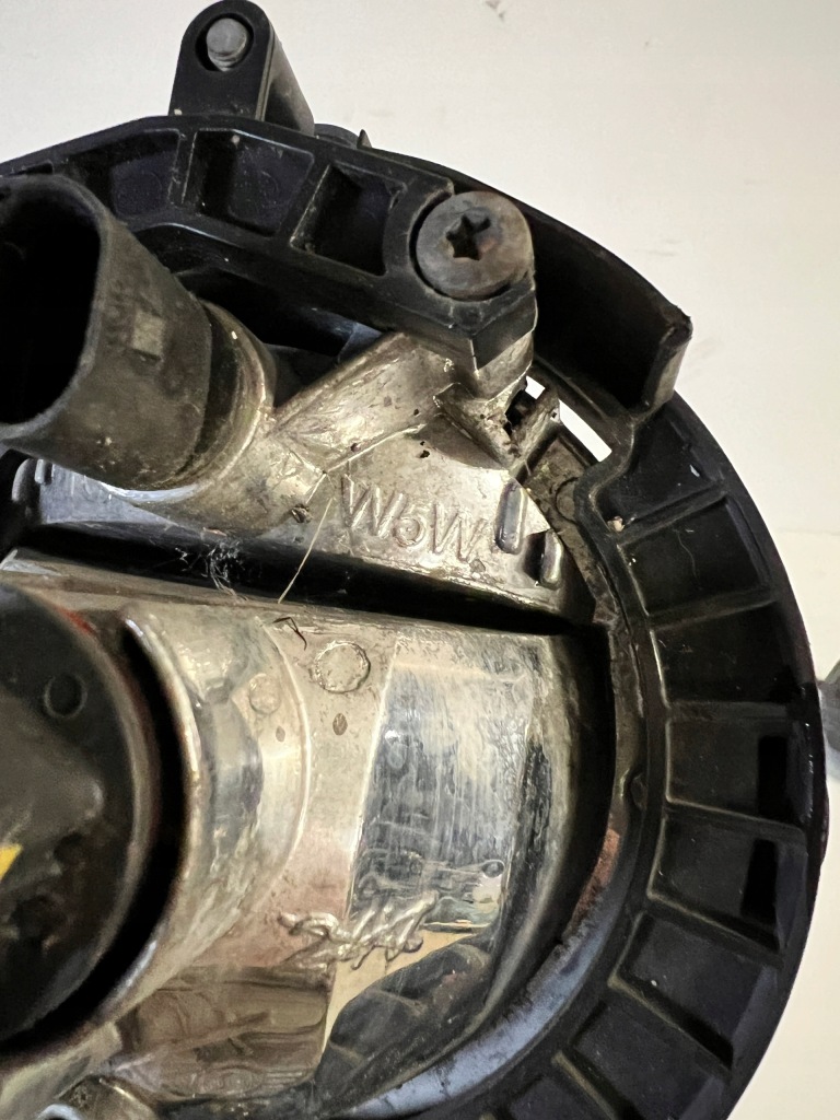 02at03bpl2151 mini 1305301 лампа противотуманная фара противотуманная правая левая 2015r Недорого