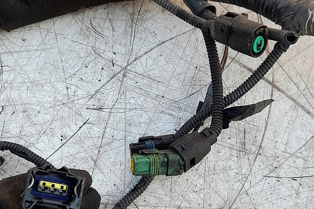 фото №8, Жгут двигателя kia carnival ii gq 0k5c167070 2.9l дизель 106kw 2006