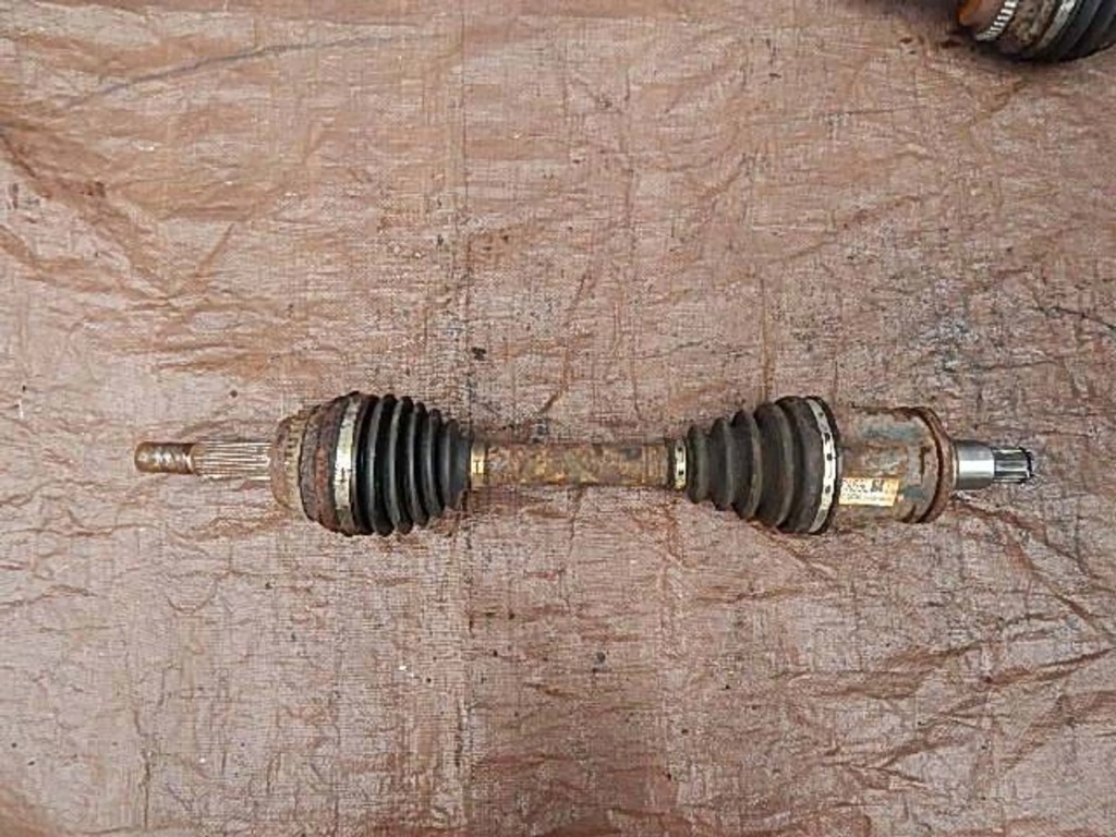 фото №1, Приводной вал левая toyota rav4 ii 00-06 2,0b