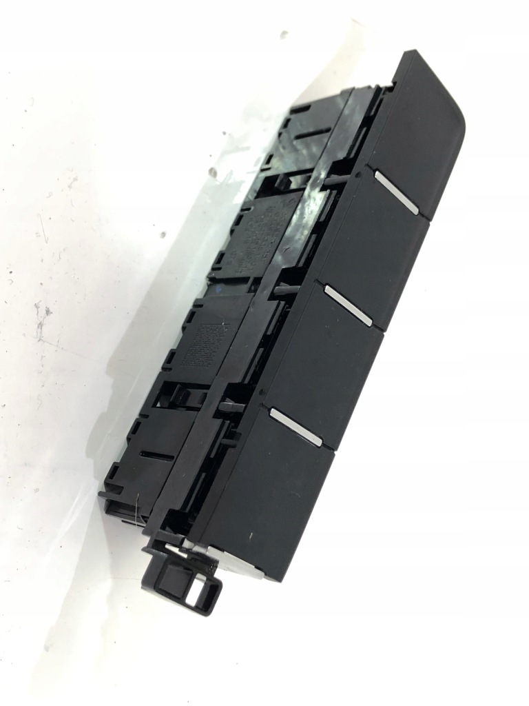 Купить Заглушка кнопок vw passat b8 3g0927238f