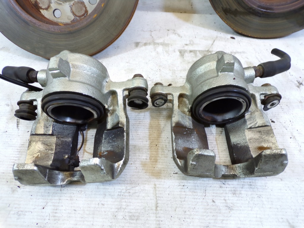 Купити Гальмівні диски гальмівні перед передні супорти гальмівні гальмівні колодки mercedes w168 f