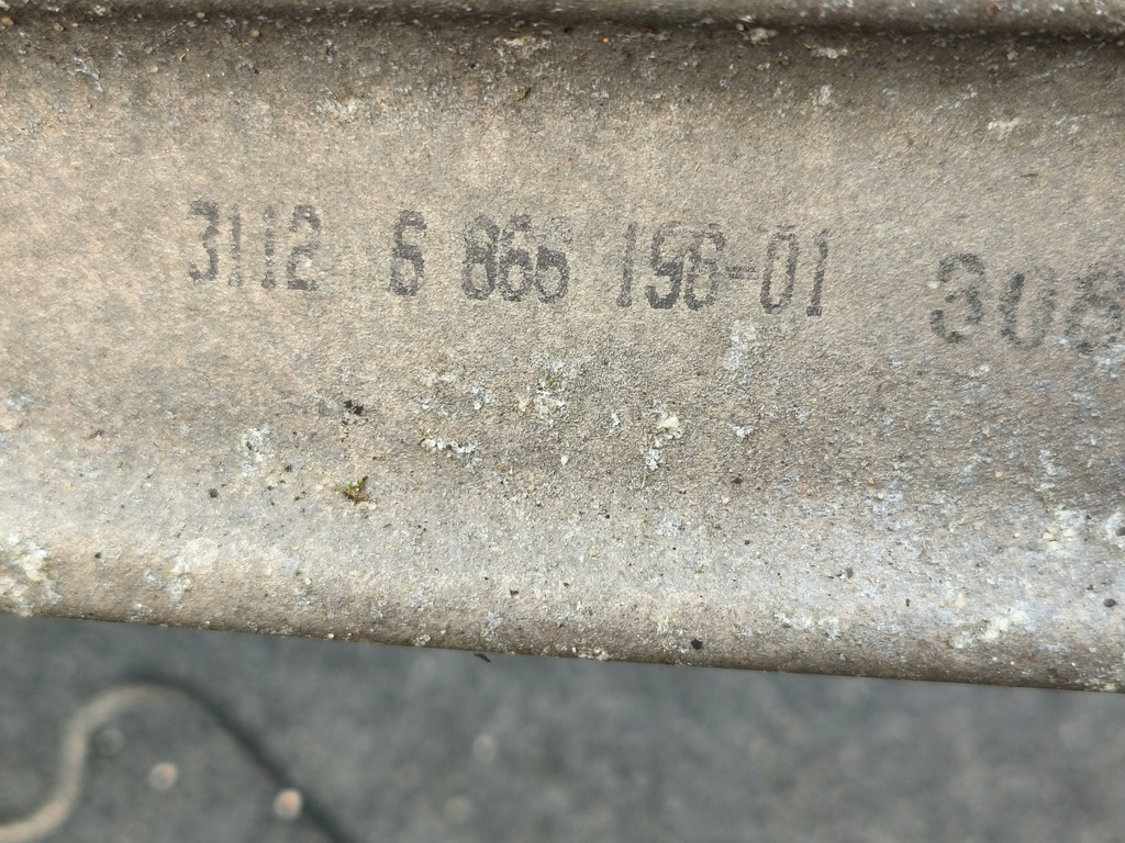 фото №6, Поворотный кулак рычаг амортизатор подвеска bmw i8 пробег 38439km